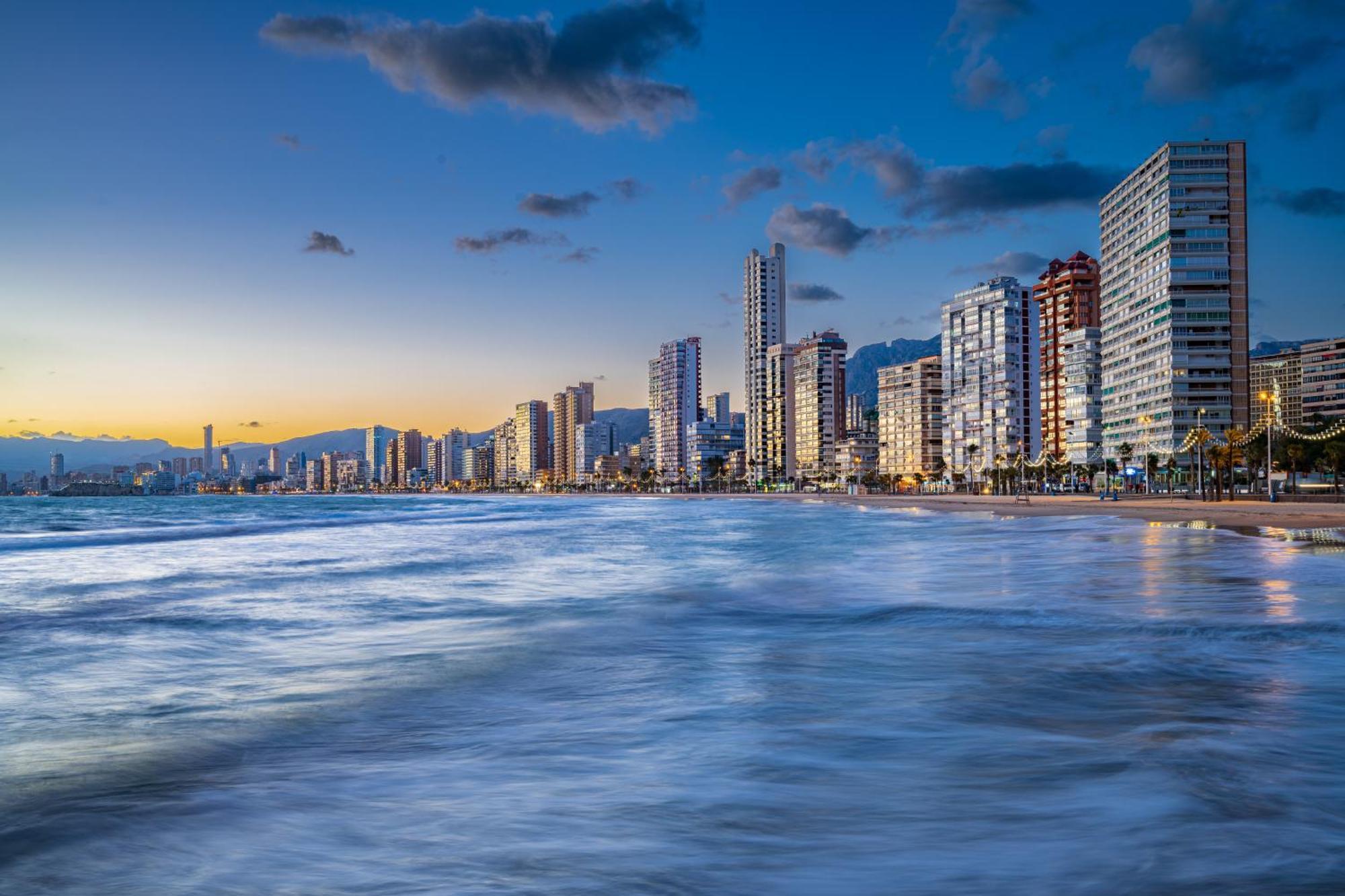 Three Bedrooms Apart In Benidorm Near Beach And Strip Zewnętrze zdjęcie