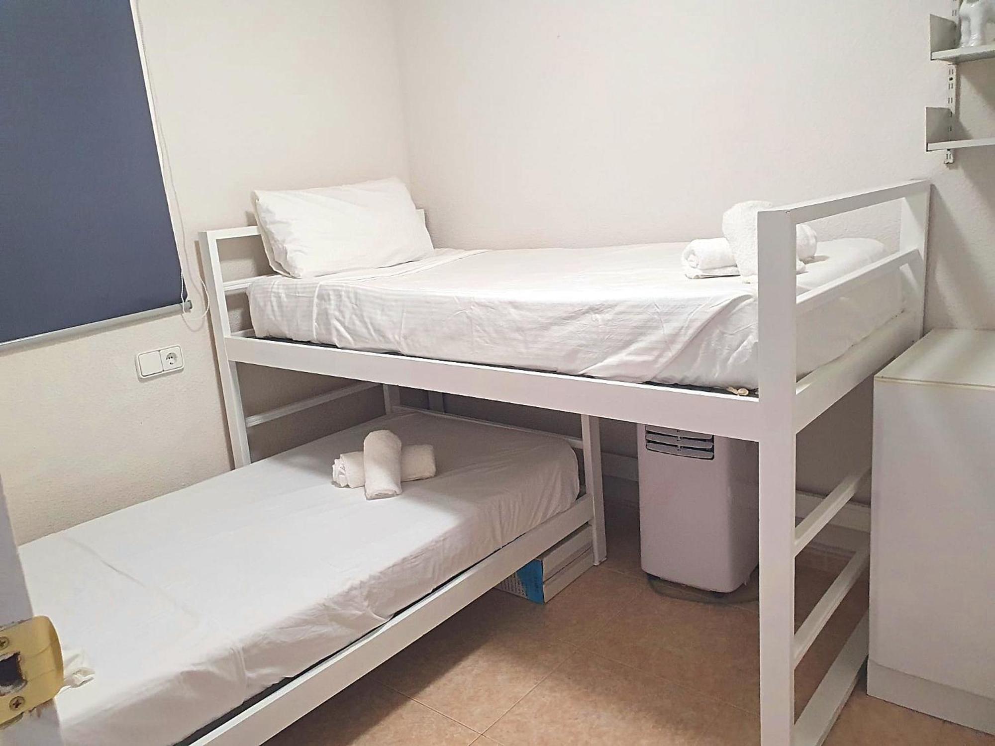 Three Bedrooms Apart In Benidorm Near Beach And Strip Zewnętrze zdjęcie